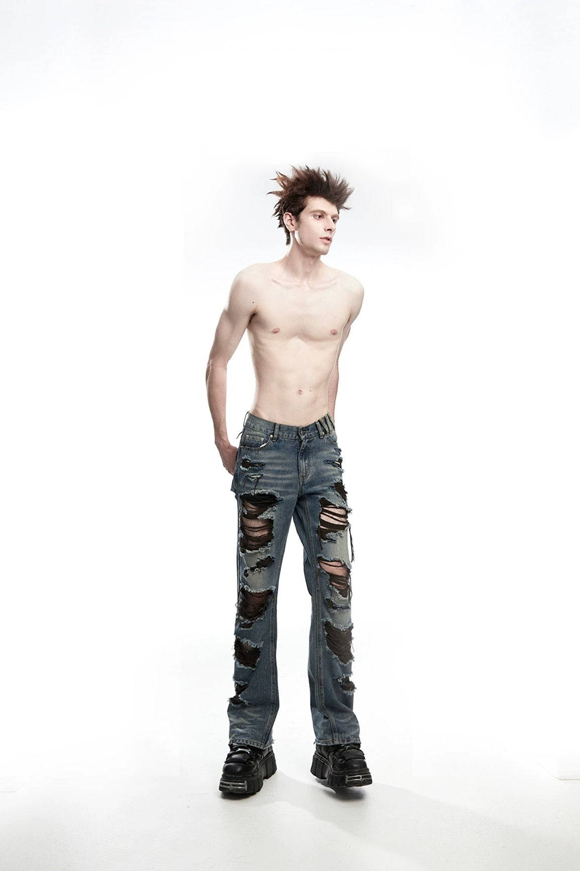 Fruitanari _ DISTRESSED CUT-OUT LACED POCKET DENIM JEANS