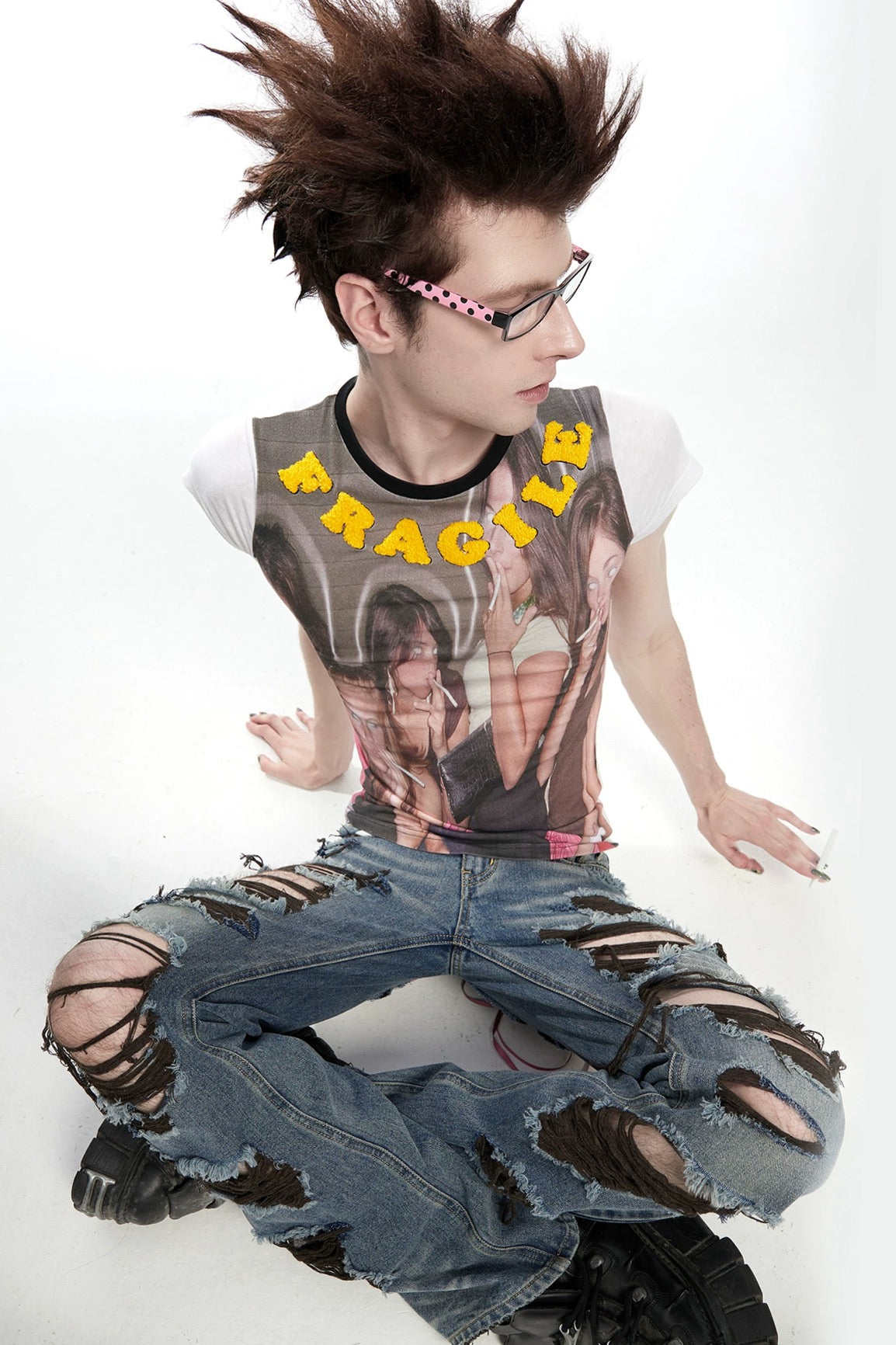 Fruitanari _ DISTRESSED CUT-OUT LACED POCKET DENIM JEANS