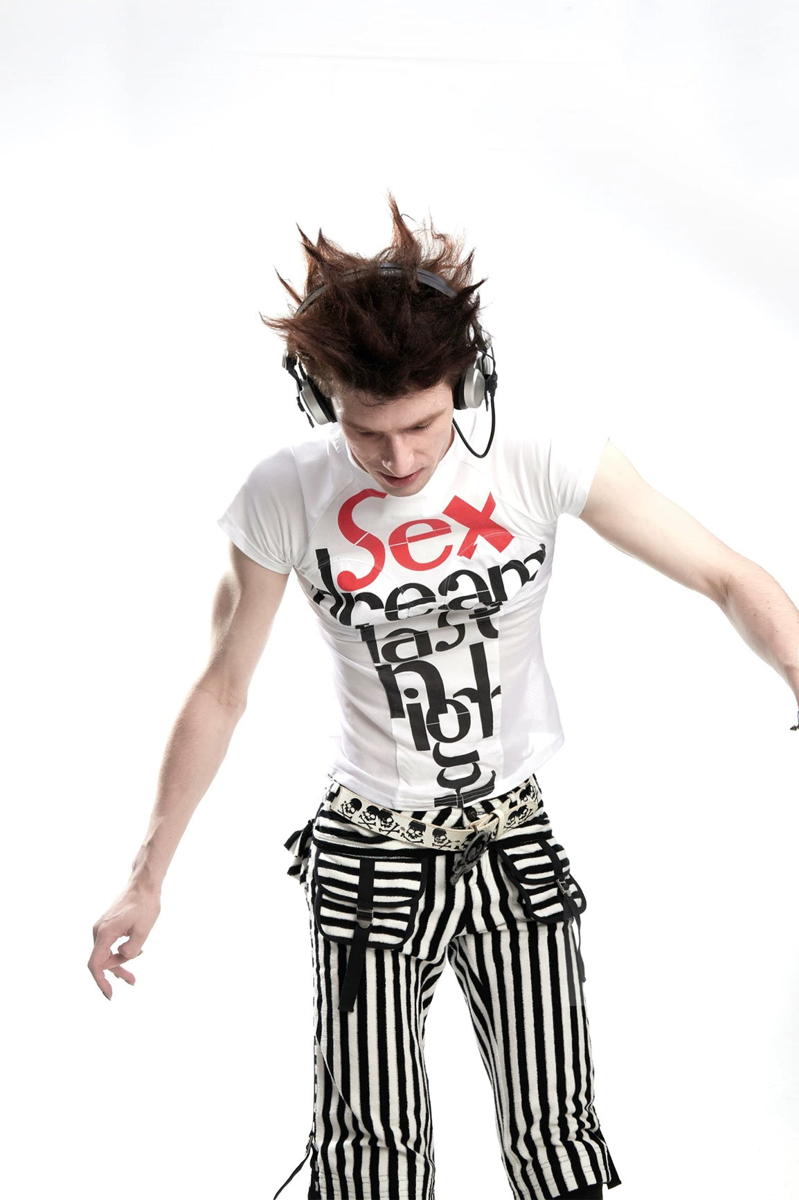 Fruitanari _ S*X DREAM LAST NIGHT DECONSTRUCTED SLOGAN TEE