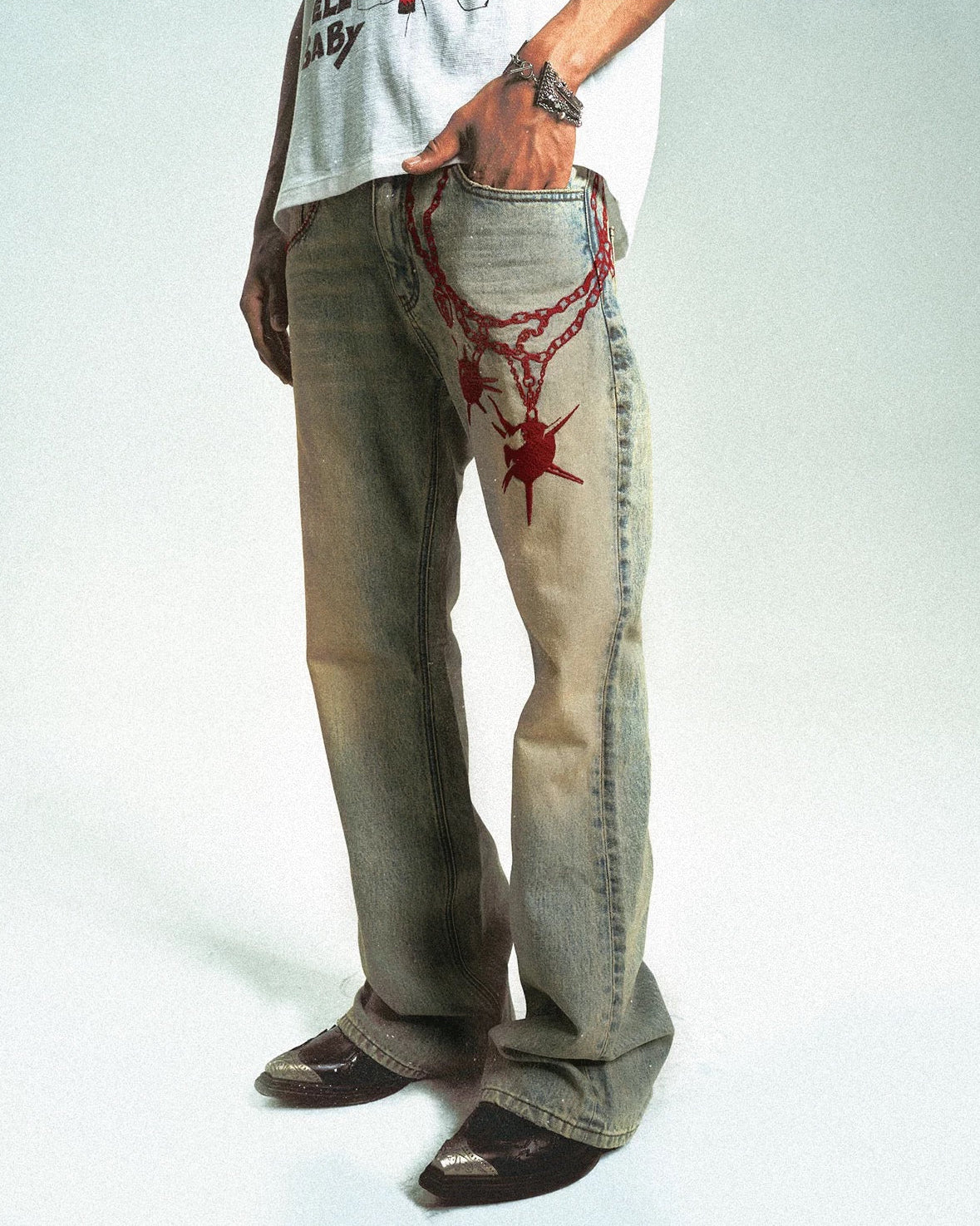 4Tra _ "SUPPORT & PAIN" EMBROIDERED FLAIL FLARE JEANS