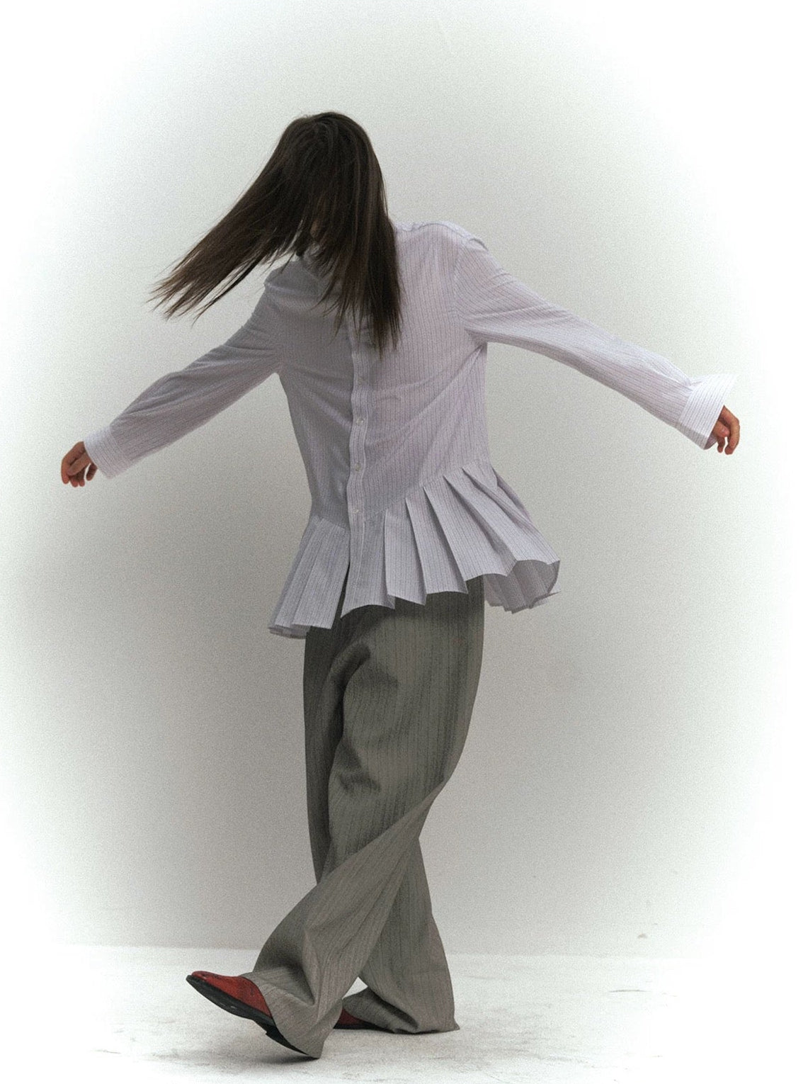 4Tra _ PLEATED SHIRT