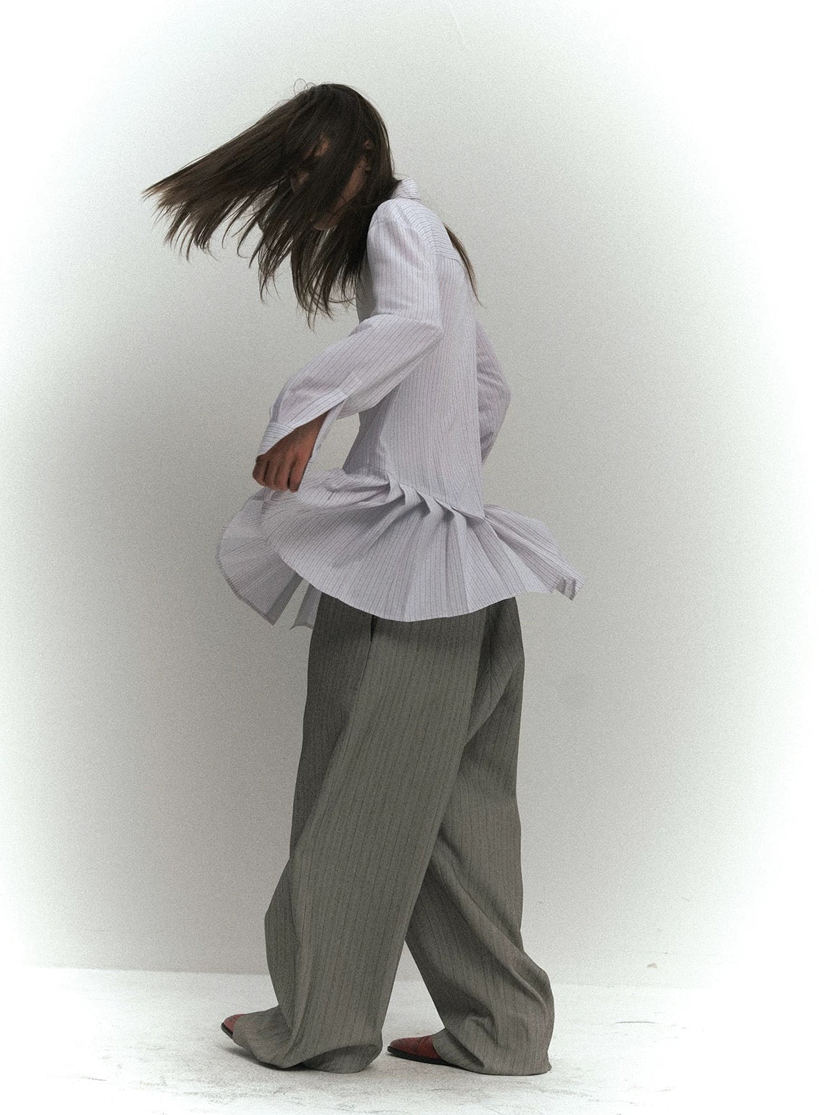 4Tra _ PLEATED SHIRT