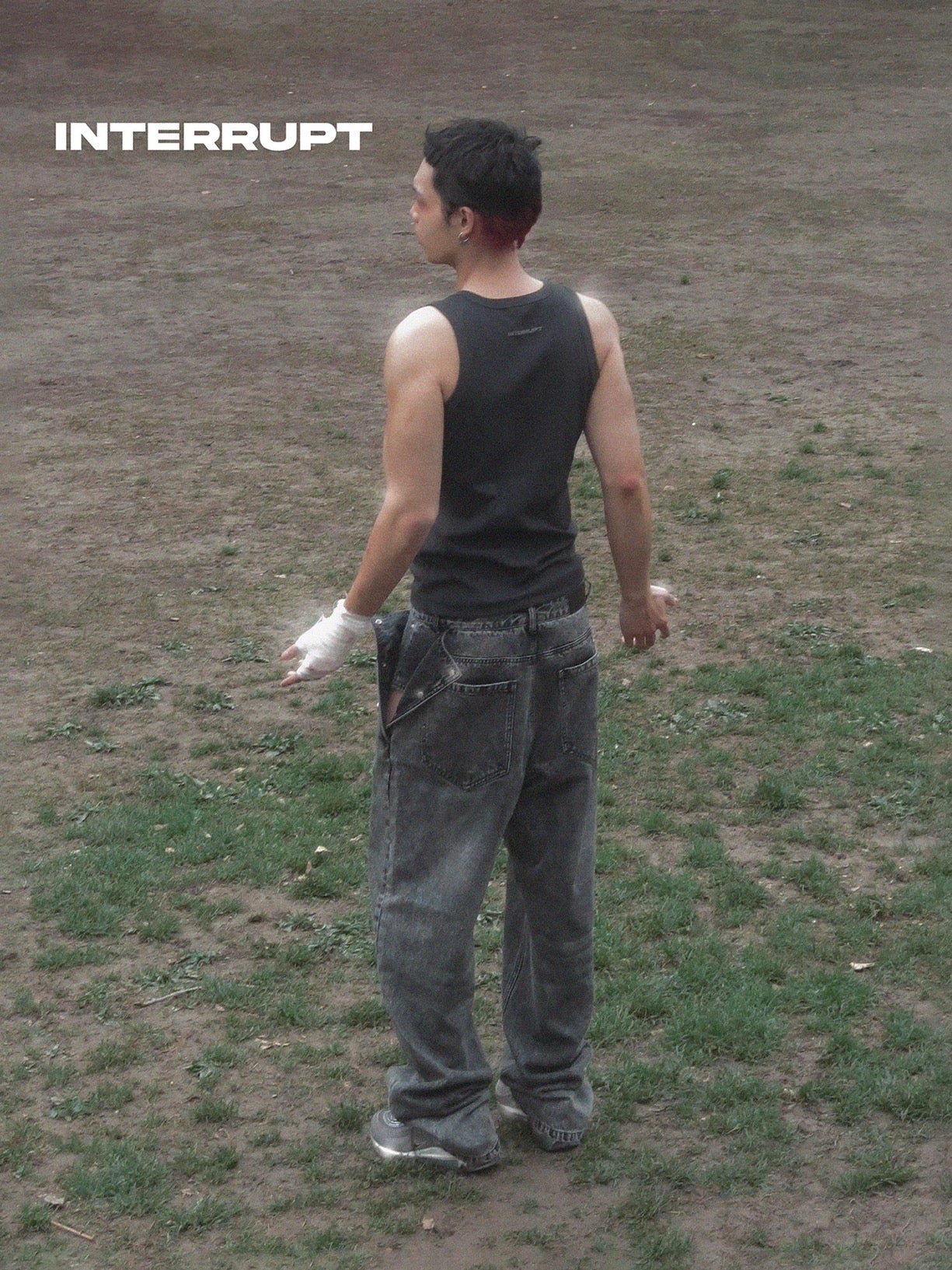 INTERRUPT _ SIDE-SLIT JEANS