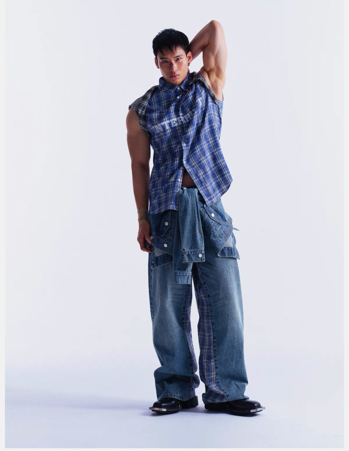 INTERRUPT _ PSEUDO HARNESS NO SLEEVE SHIRT
