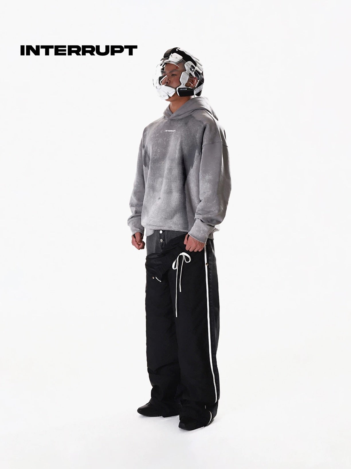 INTERRUPT _ MASCULINE HOODIE