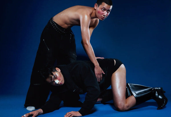 INTERRUPT _ KNIFE PLAY JEANS