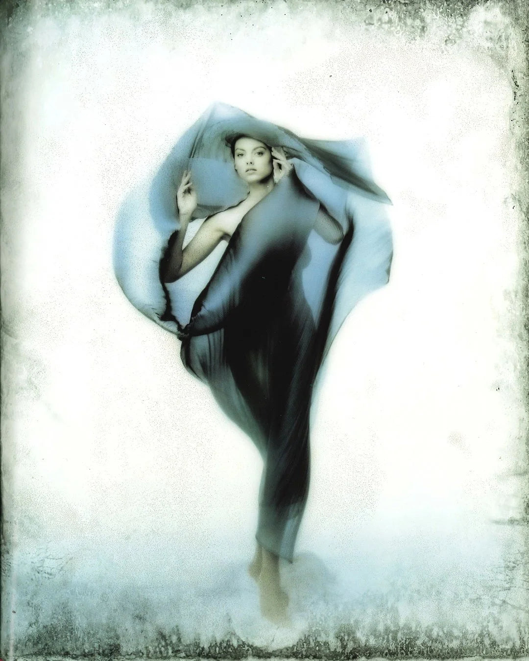 HIFI-SCIFI _ ABYSS - HIROSHI NONAMI PHOTOBOOK [1996]